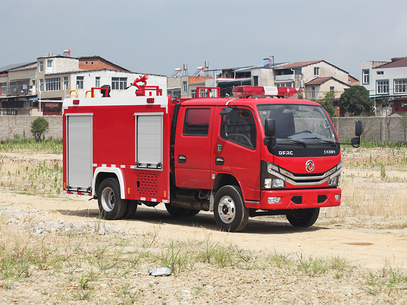 東風(fēng)D6消防車